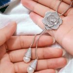 Crystalized Flower Necklace Zircon Multilayer Necklace light 5