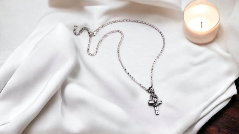 S925 Silver Cross Necklace Pendant Stylish Cross Necklace light 9