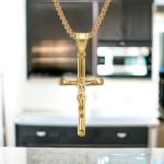 Titanium Steel Polished Gold Crucifix Pendant Necklace 2 light 7