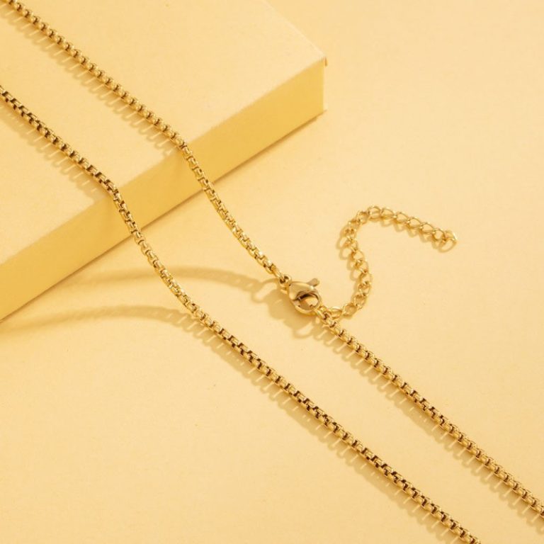 Lovely Square Pearl Chain Necklace