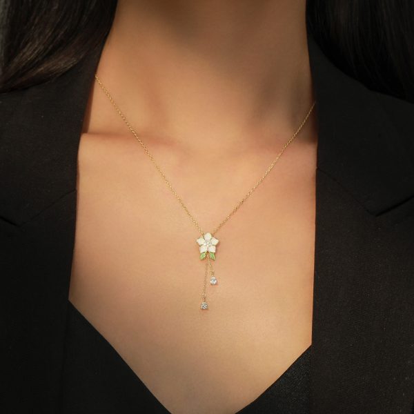 Lovely Flower Green Leaf Necklace