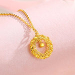 Elegant Gold Circle Pendant Necklace 4